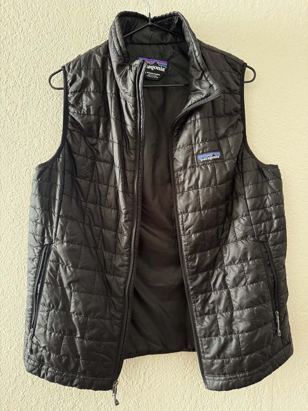 Patagonia Women's Nano Puff Insulated Quilted Full Zip Vest Black Size Large